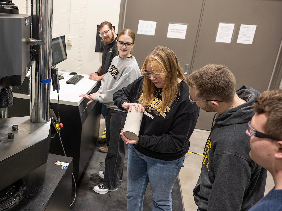 Students in a CME lab.