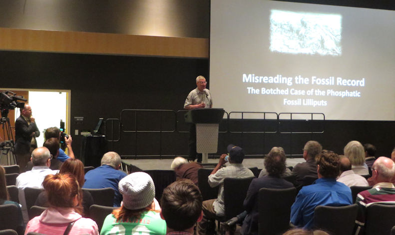 IPFW COAS Distinguished Lecturer 2015 "Misreading the Fossil Record"