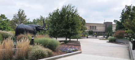 Banner - Alumni Plaza