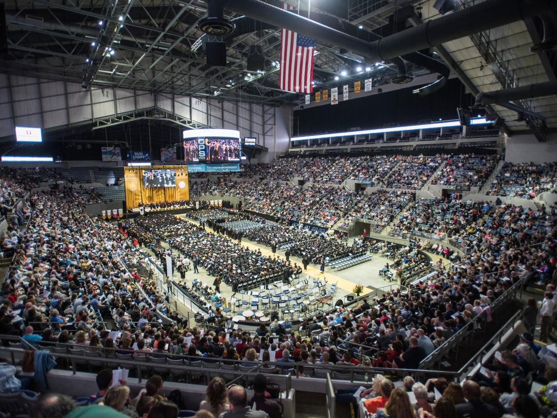 Purdue Fort Wayne Set To Return Commencement Ceremonies To The Big ...