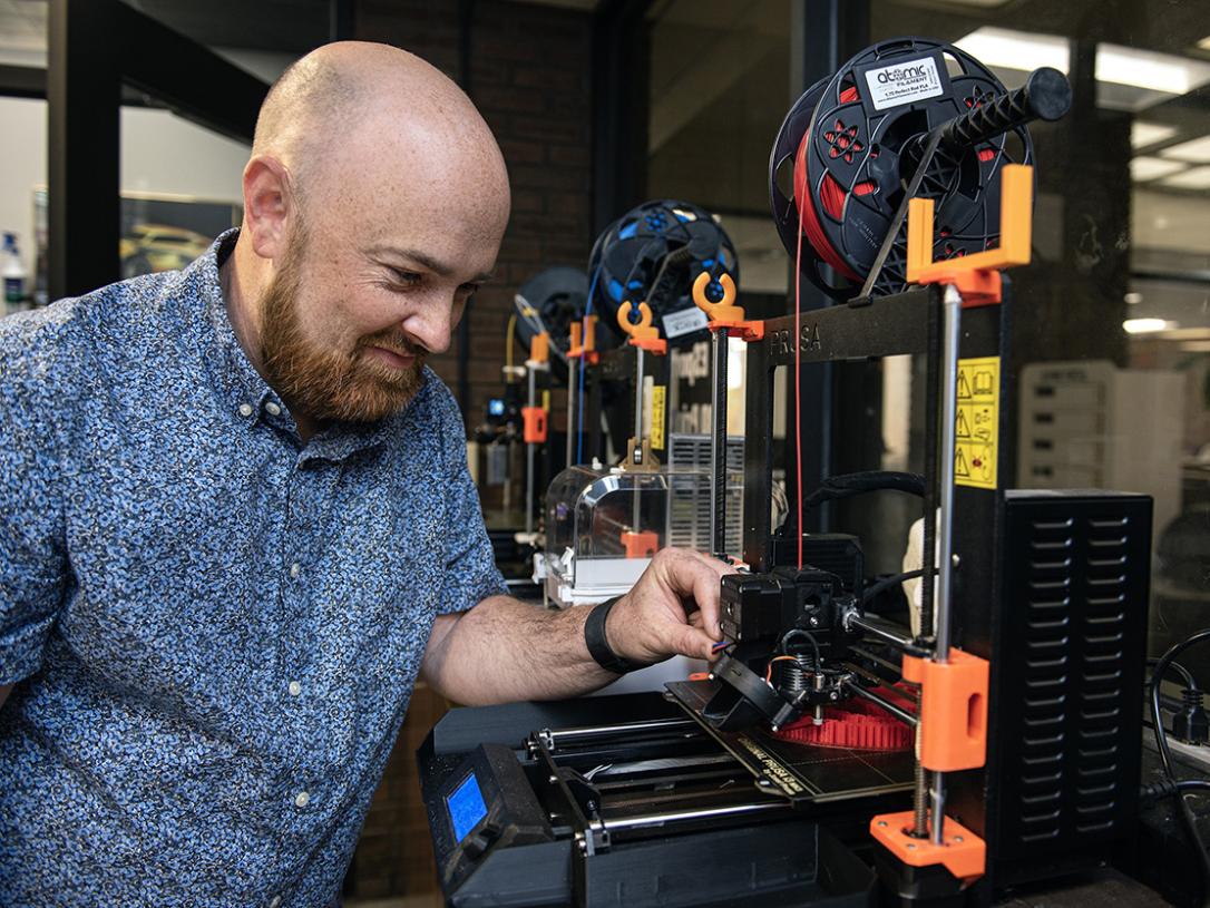 Brian Spaulding working in the 3D lab at Purdue Fort Wayne