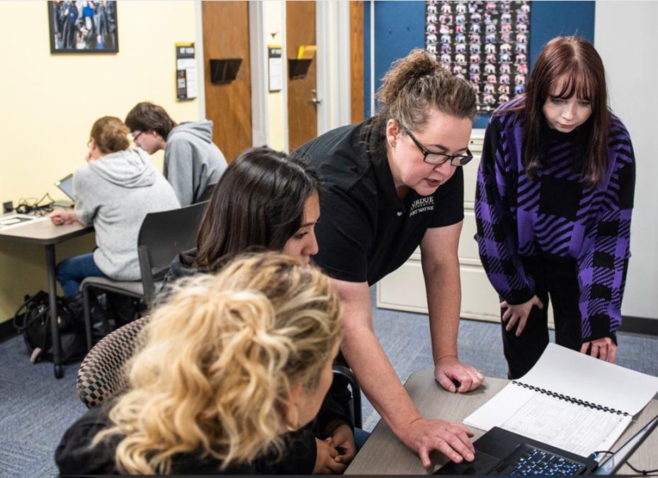 Financial Advisor helping student and parent