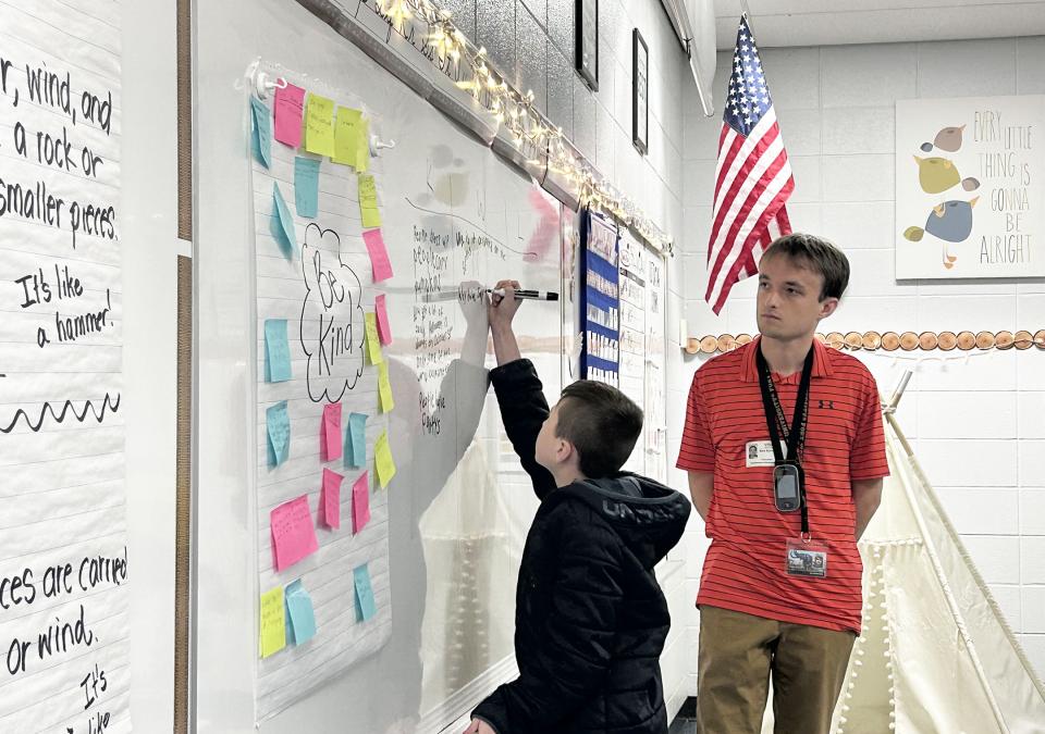 Alex Battershell is teaching in a fourth-grade classroom