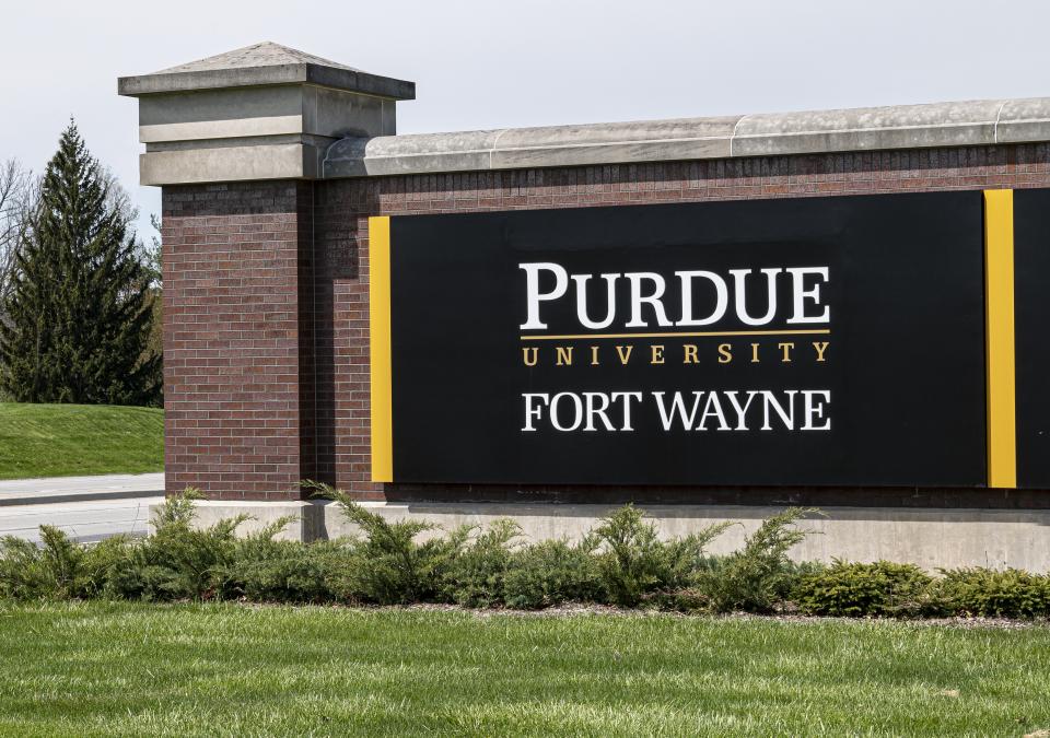 Main Campus Sign, Purdue University Fort Wayne