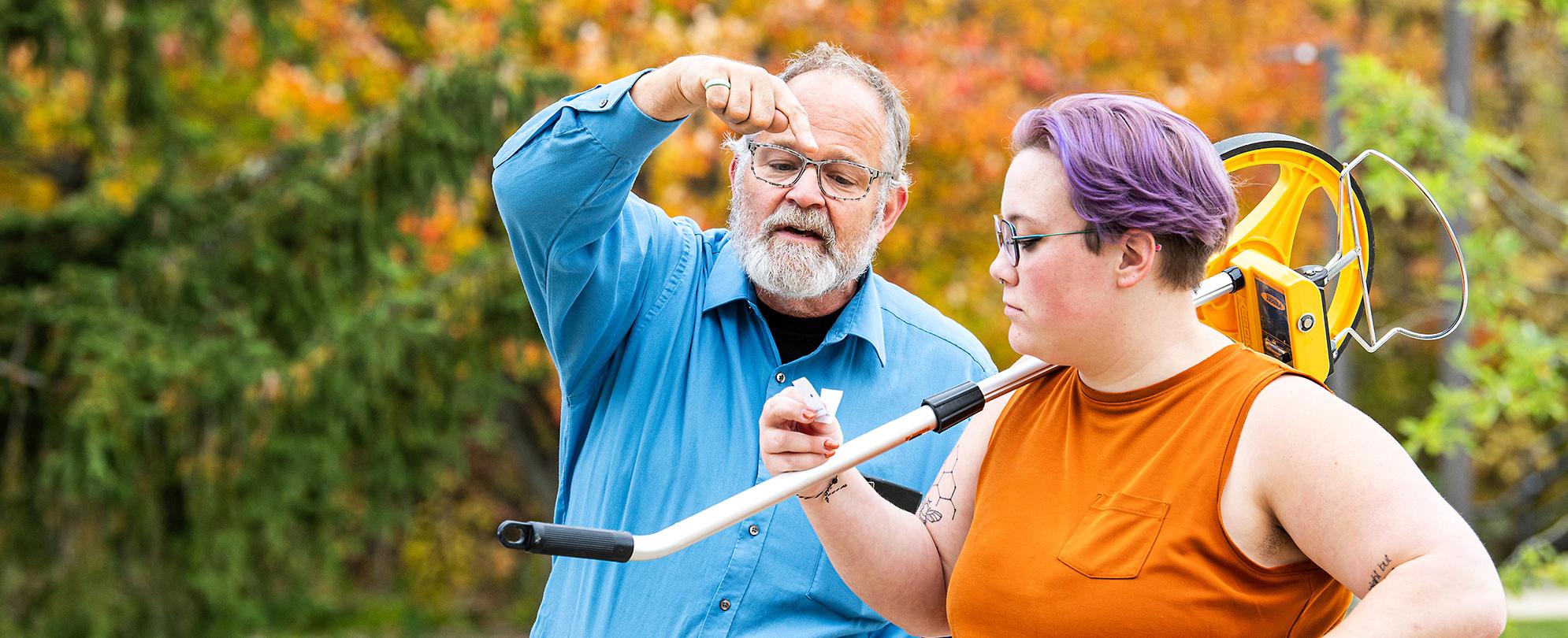 Biology class takes learning outdoors.