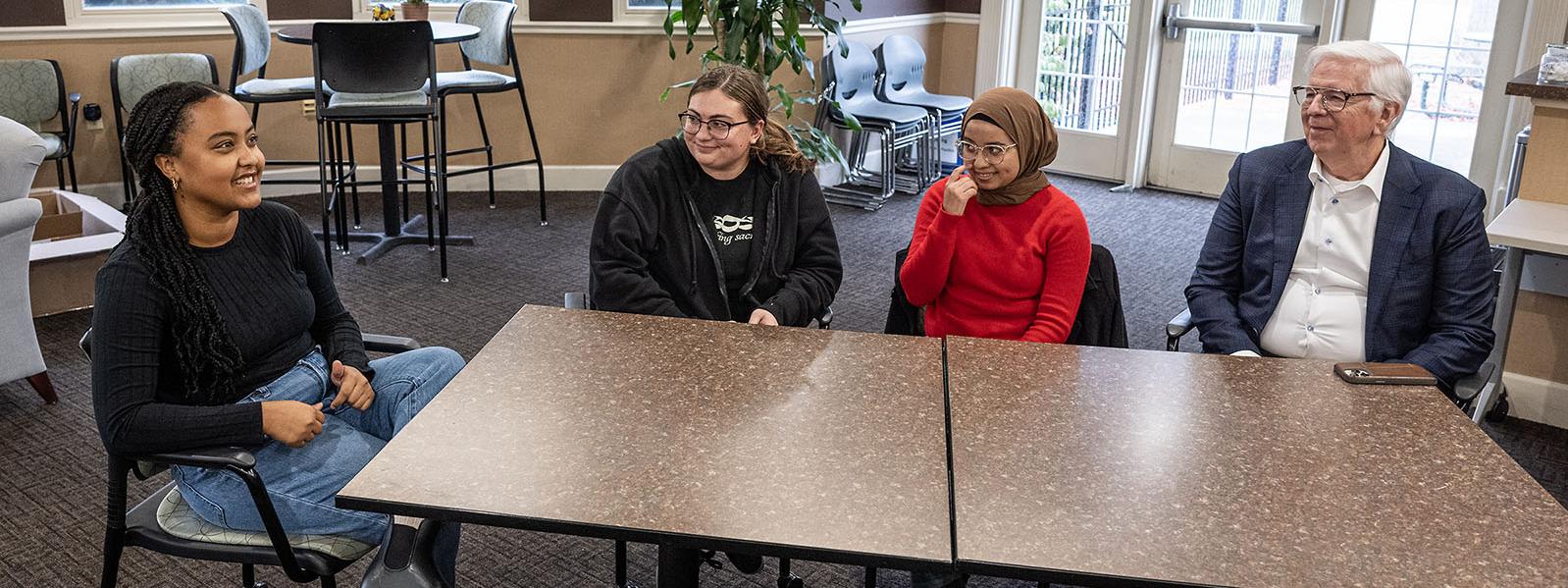 Thomas Herr meets with scholarship recipients