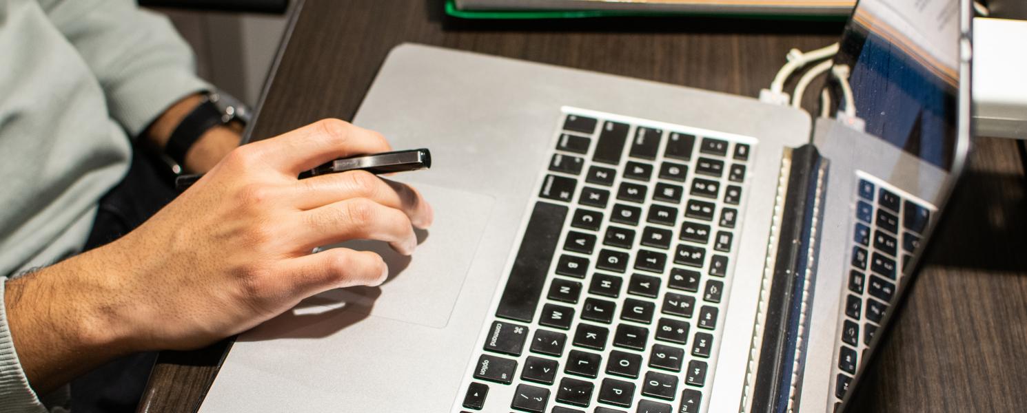 Close up photo of a laptop keyboard