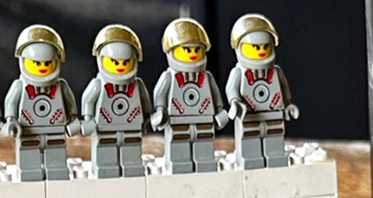 LEGO spacemen that were in the balloon's payload